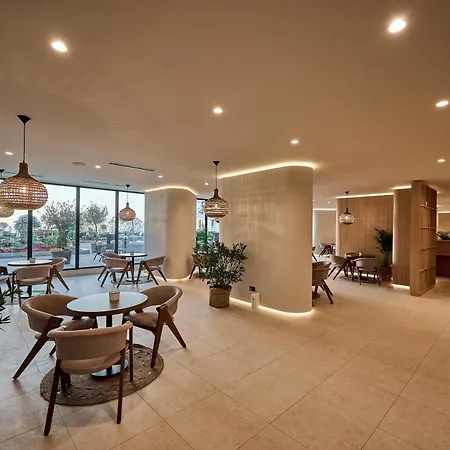 Appartement Shelly - Infinity Pool & Năvodari