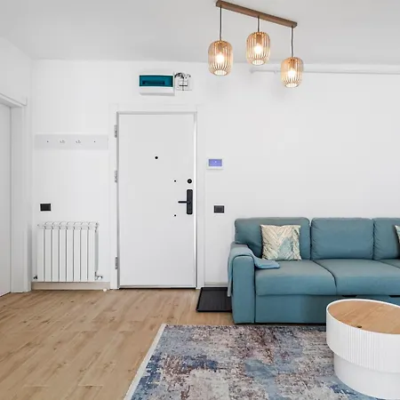 Shelly - Infinity Pool & Appartement