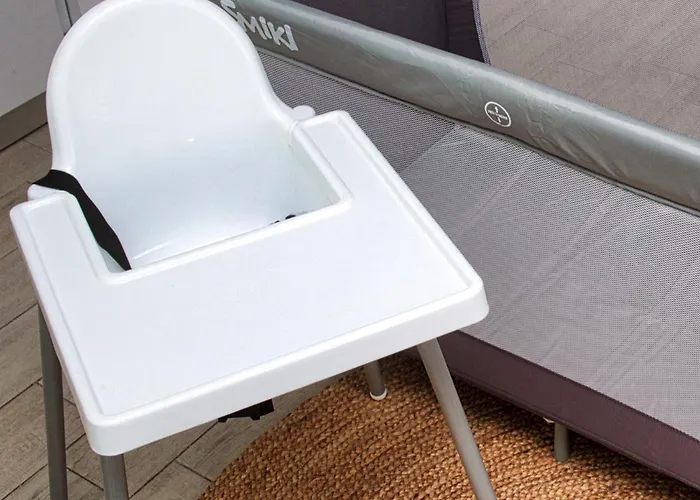 Shelly - Infinity Pool & *