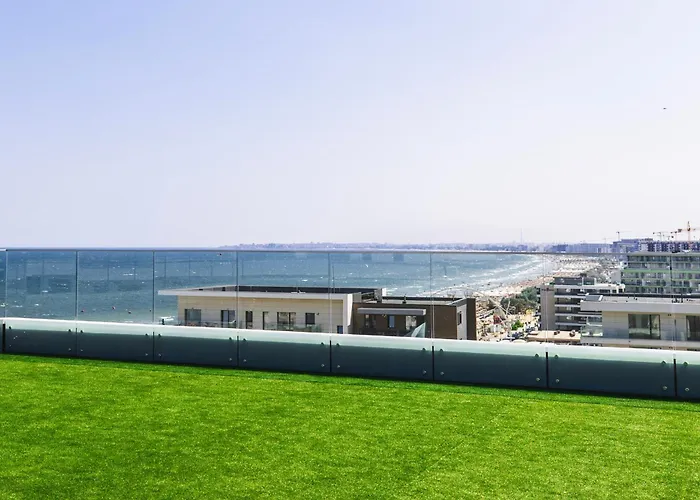 Shelly - Infinity Pool & Apartment Năvodari