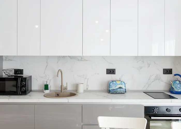 Apartment Shelly - Infinity Pool & Năvodari